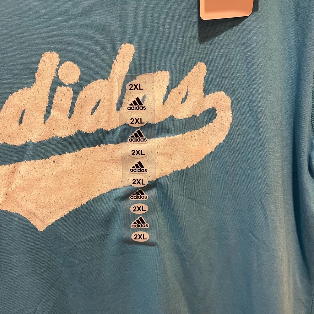 Adidas T-shirt 2XL - Picture 4 of 9